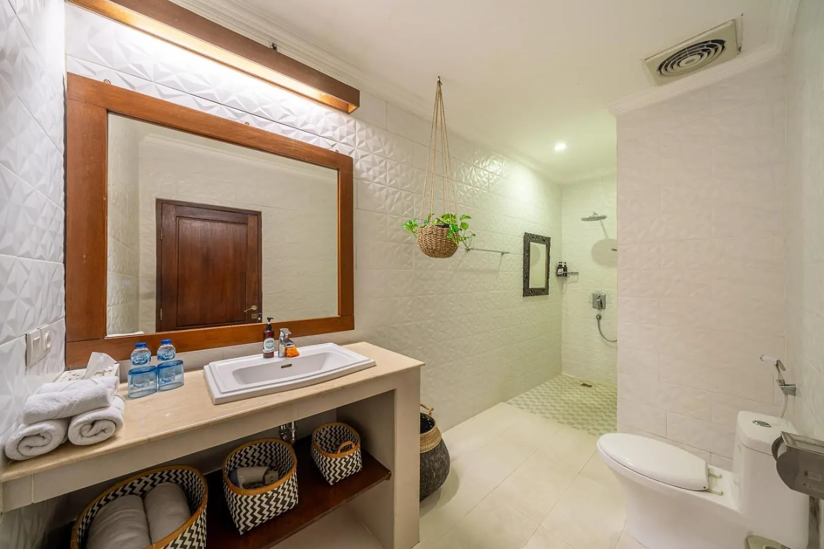 Villa Sarong 2 Chic 2Br Boho Villa Prime Central Location Seminyak