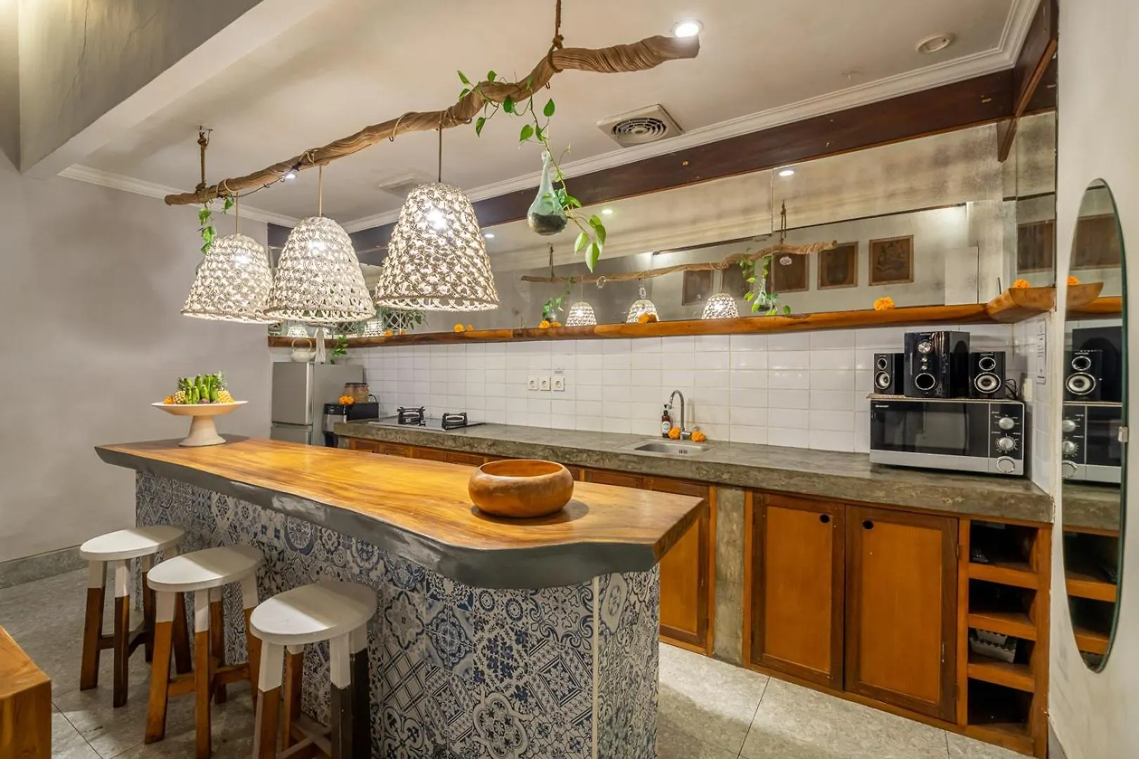 Villa Sarong 2 Chic 2Br Boho Villa Prime Central Location Seminyak  Seminyak (Bali)